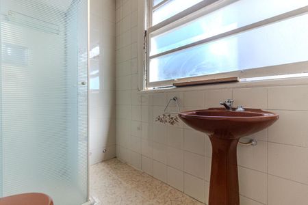 Apartamento para alugar com 75m², 2 quartos e sem vagaBanheiro