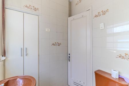 Apartamento para alugar com 75m², 2 quartos e sem vagaBanheiro