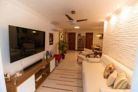 Apartamento à venda com 120m², 3 quartos e 2 vagas Apartamento à venda com 120m², 3 quartos e 2 vagasSala