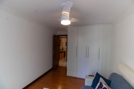 Apartamento à venda com 120m², 3 quartos e 2 vagas Apartamento à venda com 120m², 3 quartos e 2 vagasSuíte 2