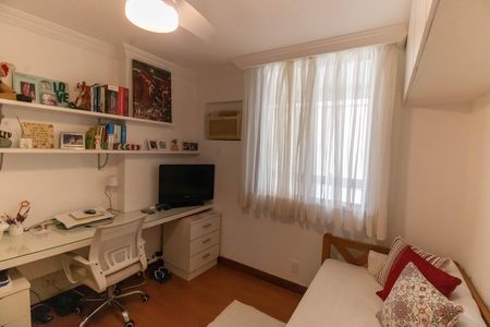 Apartamento à venda com 120m², 3 quartos e 2 vagas Apartamento à venda com 120m², 3 quartos e 2 vagasQuarto