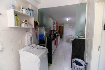 Apartamento à venda com 120m², 3 quartos e 2 vagas Apartamento à venda com 120m², 3 quartos e 2 vagasÁrea de Serviço