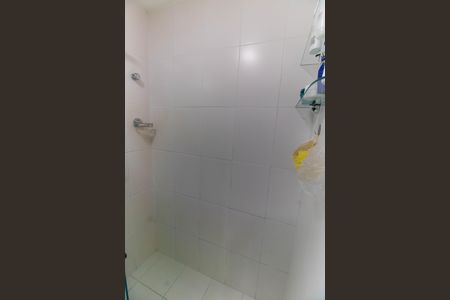Apartamento à venda com 120m², 3 quartos e 2 vagas Apartamento à venda com 120m², 3 quartos e 2 vagasBanheiro da Suíte 1