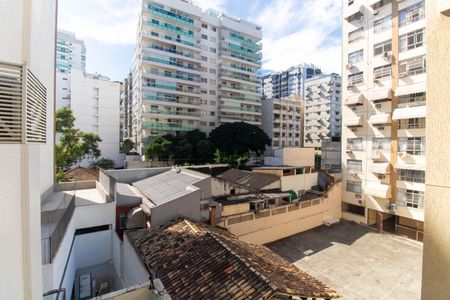 Apartamento à venda com 120m², 3 quartos e 2 vagas Apartamento à venda com 120m², 3 quartos e 2 vagasVista da Sala