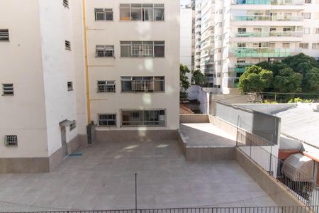 Apartamento à venda com 120m², 3 quartos e 2 vagas Apartamento à venda com 120m², 3 quartos e 2 vagasVista da Suíte 2