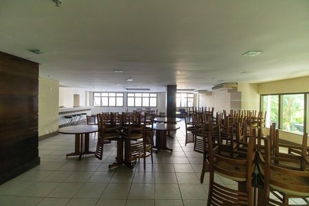 Apartamento à venda com 120m², 3 quartos e 2 vagas Apartamento à venda com 120m², 3 quartos e 2 vagasÁrea comum