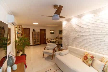 Sala de apartamento à venda com 3 quartos, 120m² em Icaraí, Niterói