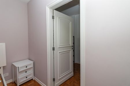 Apartamento à venda com 188m², 4 quartos e 2 vagas Apartamento à venda com 188m², 4 quartos e 2 vagasSuite