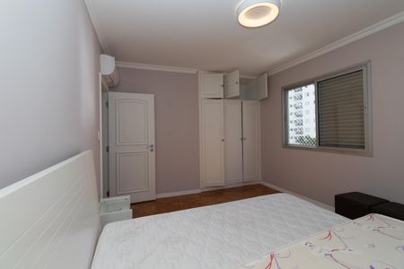Apartamento à venda com 188m², 4 quartos e 2 vagas Apartamento à venda com 188m², 4 quartos e 2 vagasQuarto 3