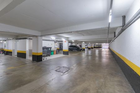 Apartamento à venda com 188m², 4 quartos e 2 vagas Apartamento à venda com 188m², 4 quartos e 2 vagasGaragem