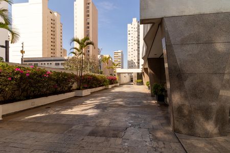 Apartamento à venda com 188m², 4 quartos e 2 vagas Apartamento à venda com 188m², 4 quartos e 2 vagasÁrea Comum