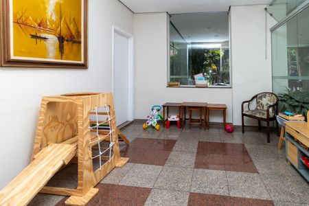 Apartamento à venda com 188m², 4 quartos e 2 vagas Apartamento à venda com 188m², 4 quartos e 2 vagasÁrea Comum - Brinquedoteca