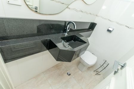 Apartamento à venda com 188m², 4 quartos e 2 vagas Apartamento à venda com 188m², 4 quartos e 2 vagasBanheiro 1