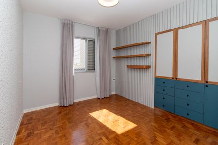 Apartamento à venda com 188m², 4 quartos e 2 vagas Apartamento à venda com 188m², 4 quartos e 2 vagasQuarto 2