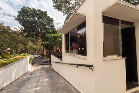 Apartamento à venda com 188m², 4 quartos e 2 vagas Apartamento à venda com 188m², 4 quartos e 2 vagasPortaria