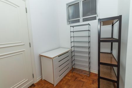 Apartamento à venda com 188m², 4 quartos e 2 vagas Apartamento à venda com 188m², 4 quartos e 2 vagasCloset da Suite