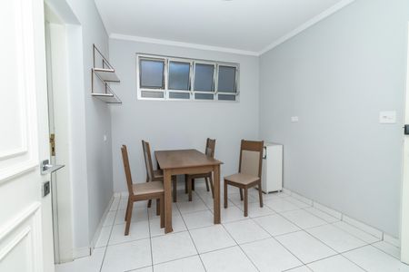 Apartamento à venda com 188m², 4 quartos e 2 vagas Apartamento à venda com 188m², 4 quartos e 2 vagasCopa