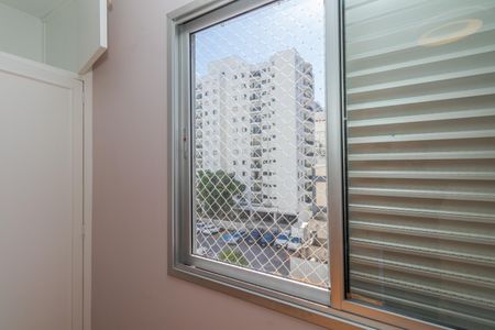 Apartamento à venda com 188m², 4 quartos e 2 vagas Apartamento à venda com 188m², 4 quartos e 2 vagasVista da Janela do Quarto 3