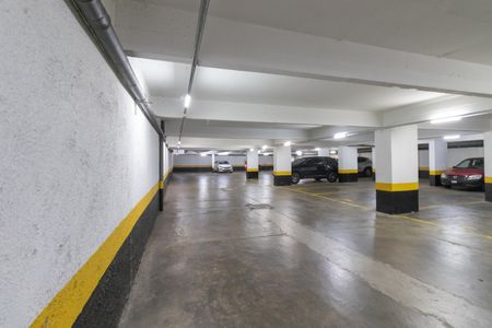 Apartamento à venda com 188m², 4 quartos e 2 vagas Apartamento à venda com 188m², 4 quartos e 2 vagasGaragem