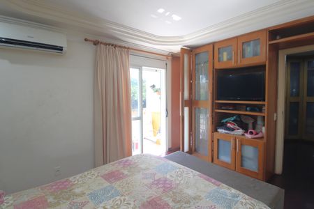Casa de condomínio à venda com 640m², 4 quartos e 2 vagasSuíte 2