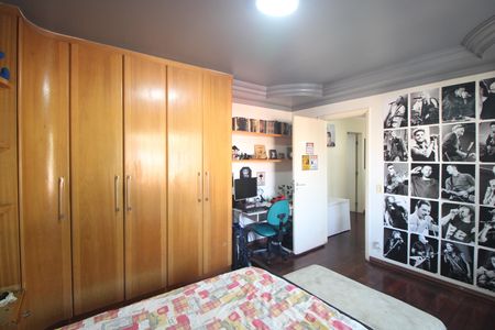 Casa de condomínio à venda com 640m², 4 quartos e 2 vagasQuarto 2