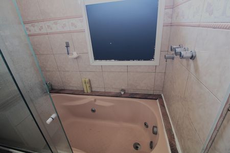 Casa de condomínio à venda com 640m², 4 quartos e 2 vagasBanheiro comum