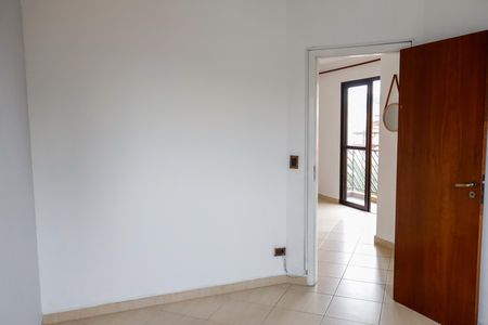 Quarto 1 de apartamento para alugar com 2 quartos, 62m² em Vila Quitauna, Osasco