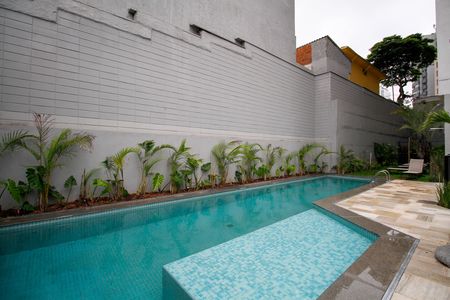 Apartamento para alugar com 25m², 1 quarto e sem vaga Apartamento para alugar com 25m², 1 quarto e sem vagaÁrea Comum - Piscina