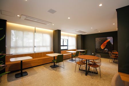 Apartamento para alugar com 25m², 1 quarto e sem vaga Apartamento para alugar com 25m², 1 quarto e sem vagaÁrea Comum - Salão de Festas