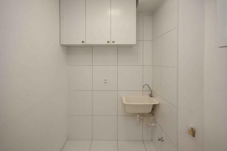 Apartamento para alugar com 40m², 2 quartos e sem vaga Apartamento para alugar com 40m², 2 quartos e sem vagaÁrea de Serviço