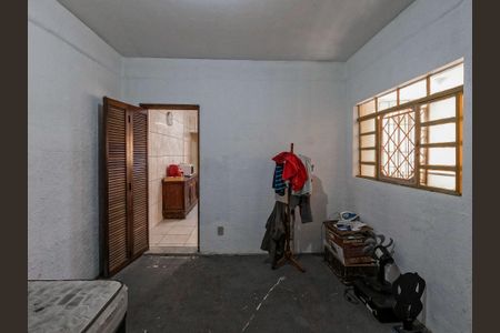 Casa à venda com 140m², 4 quartos e 2 vagas Casa à venda com 140m², 4 quartos e 2 vagasQuarto 4