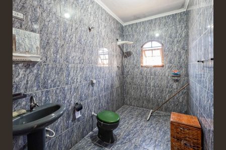 Casa à venda com 140m², 4 quartos e 2 vagas Casa à venda com 140m², 4 quartos e 2 vagasBanheiro 1