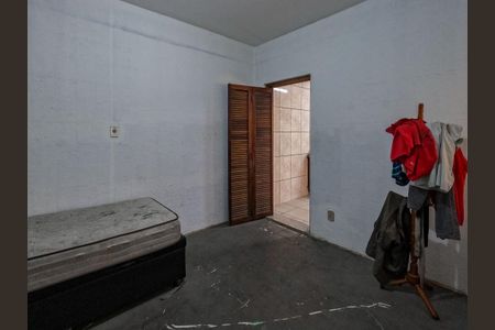 Casa à venda com 140m², 4 quartos e 2 vagas Casa à venda com 140m², 4 quartos e 2 vagasQuarto 4