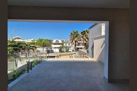 Casa de condomínio à venda com 334m², 3 quartos e 2 vagas