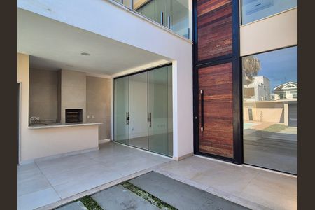Casa de condomínio à venda com 334m², 3 quartos e 2 vagas