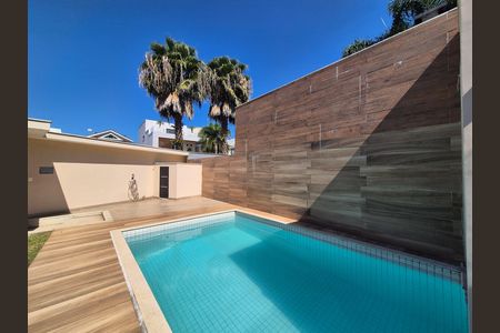 Casa de condomínio à venda com 334m², 3 quartos e 2 vagas