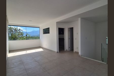 Casa de condomínio à venda com 334m², 3 quartos e 2 vagas