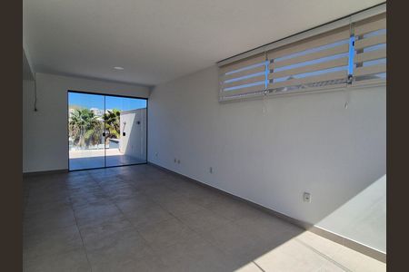 Casa de condomínio à venda com 334m², 3 quartos e 2 vagas
