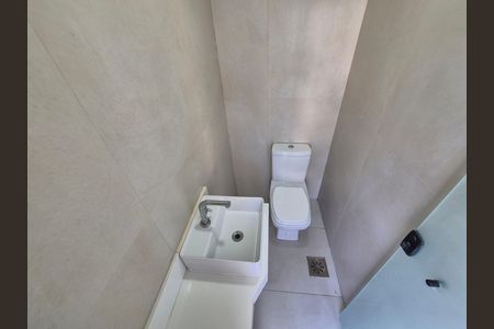 Casa de condomínio à venda com 334m², 3 quartos e 2 vagas