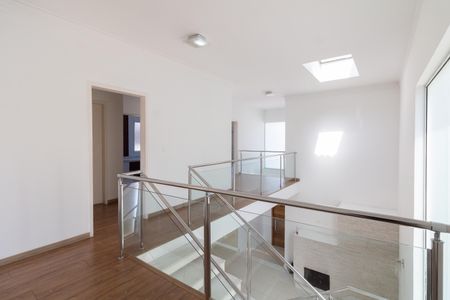 Casa à venda com 250m², 3 quartos e 4 vagasOutros