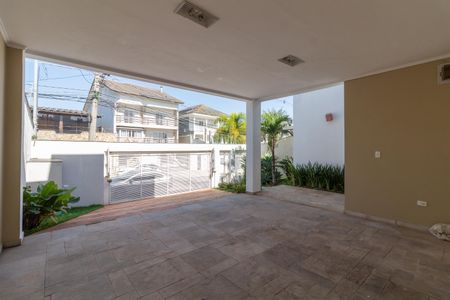 Casa à venda com 250m², 3 quartos e 4 vagasGaragem
