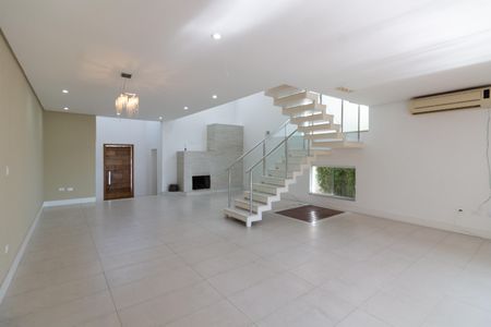 Sala de casa à venda com 3 quartos, 250m² em Adalgisa, São Paulo