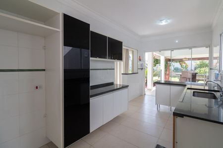 Casa à venda com 250m², 3 quartos e 4 vagasCozinha