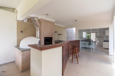 Casa à venda com 250m², 3 quartos e 4 vagasChurrasqueira