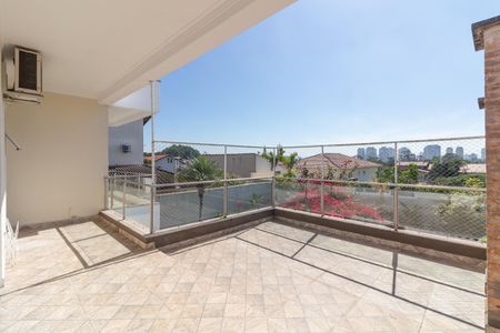 Casa à venda com 250m², 3 quartos e 4 vagasVaranda do Quarto 3 - Suíte