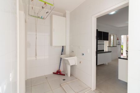 Casa à venda com 250m², 3 quartos e 4 vagasÁrea de Serviço