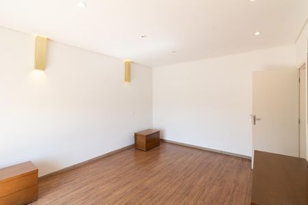 Casa à venda com 250m², 3 quartos e 4 vagasQuarto 3 - Suíte