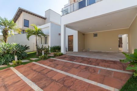 Casa à venda com 250m², 3 quartos e 4 vagasGaragem