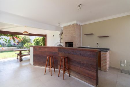 Casa à venda com 250m², 3 quartos e 4 vagasChurrasqueira