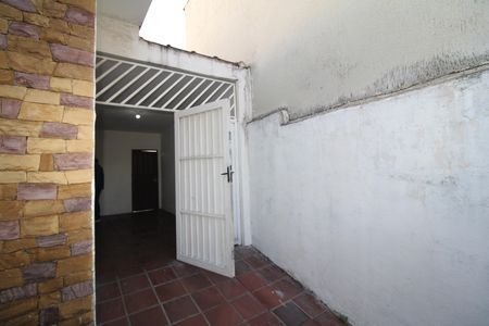 Casa para alugar com 80m², 1 quarto e 1 vagaÁrea de Serviço